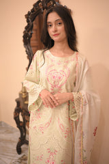 Naaz (pista green)